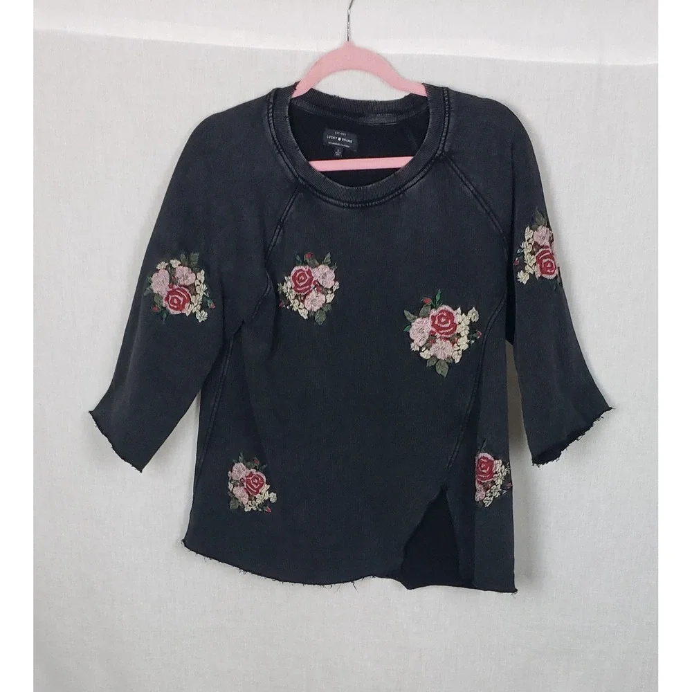 Lucky Brand Charcoal Gray Embroidered Rose Sweatshirt L Casual Boho Grunge - Picture 1 of 10